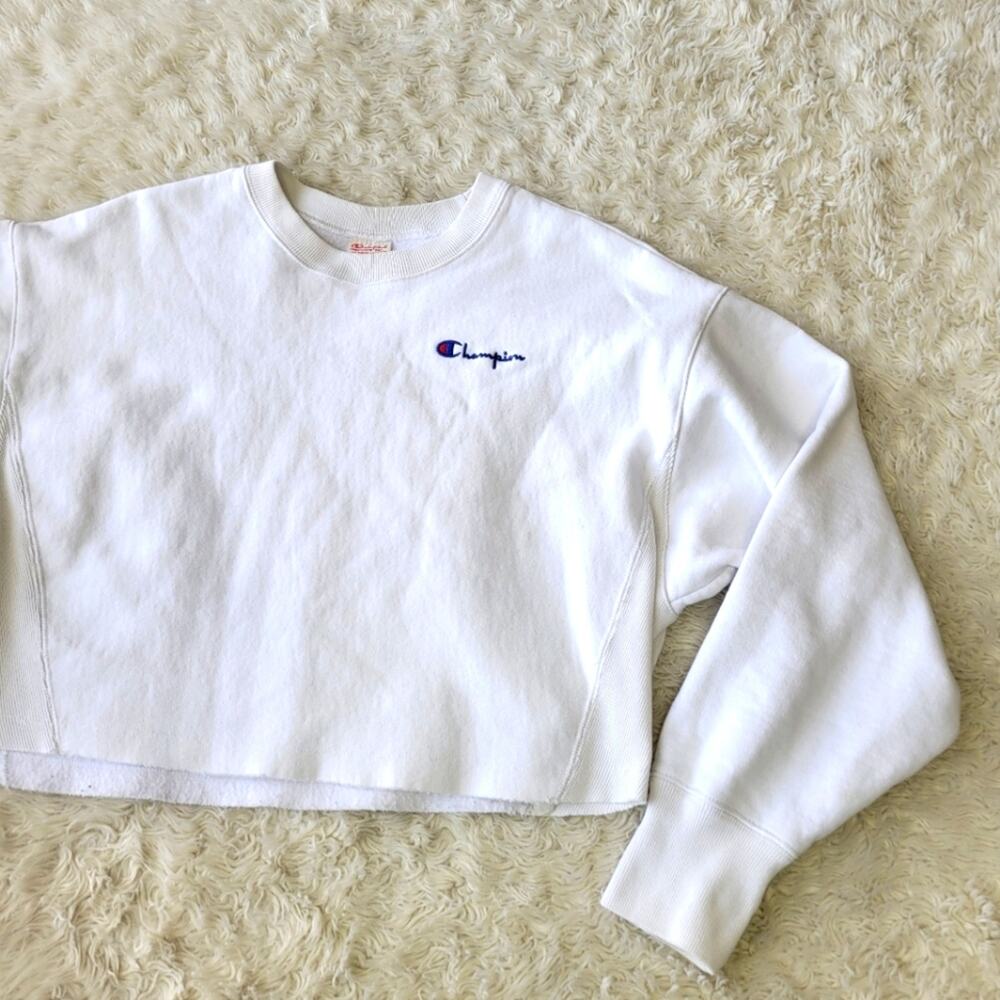 Champion Oversized Cropped Raw Edge Reverse Weave women's Crewneck medium - Picture 3 of 9